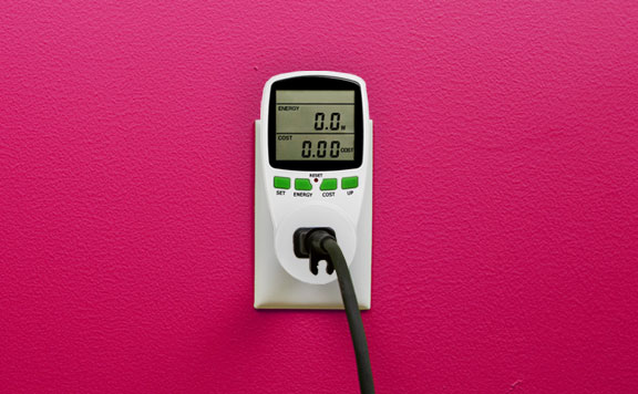 Maximize your energy savings with electricity usage monitors
