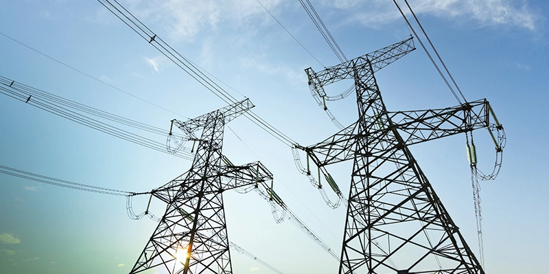 Outdoor power lines